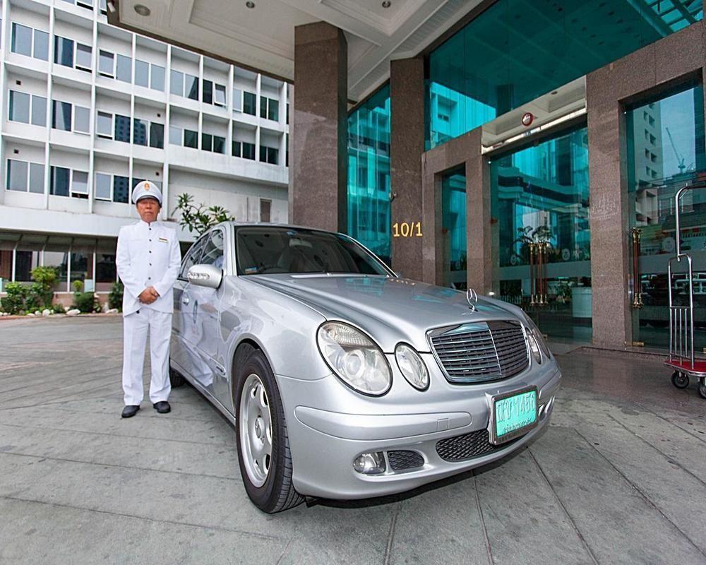 Отель Executive Club At Windsor Бангкок Экстерьер фото